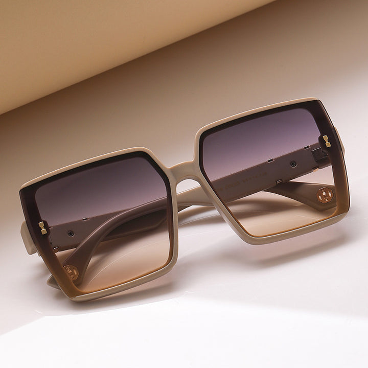 Olivia Square Sunnies