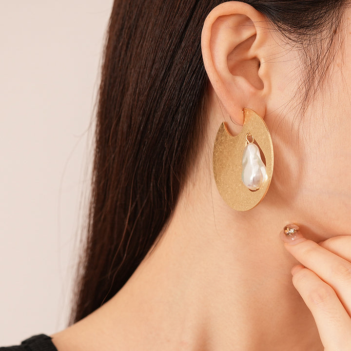 Amelia Pearl Hoops