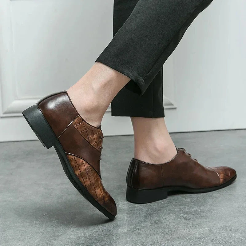 Pelle - Men's Embossed Shoes