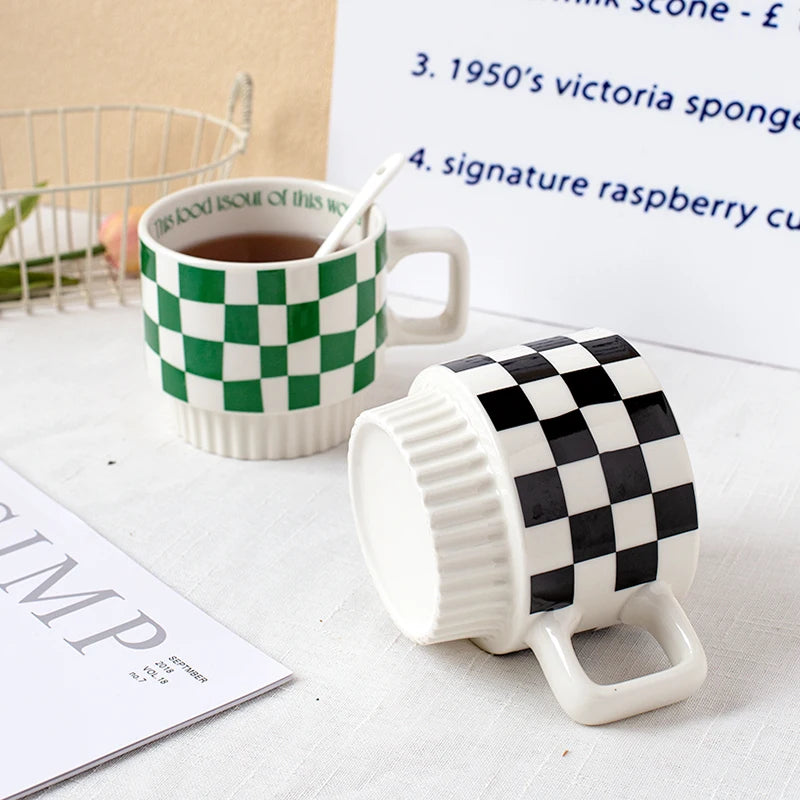 Grid & Wave - The Ceramic Cup