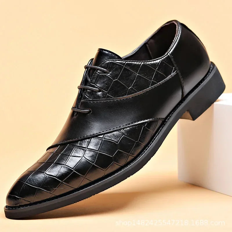Pelle - Men's Embossed Shoes