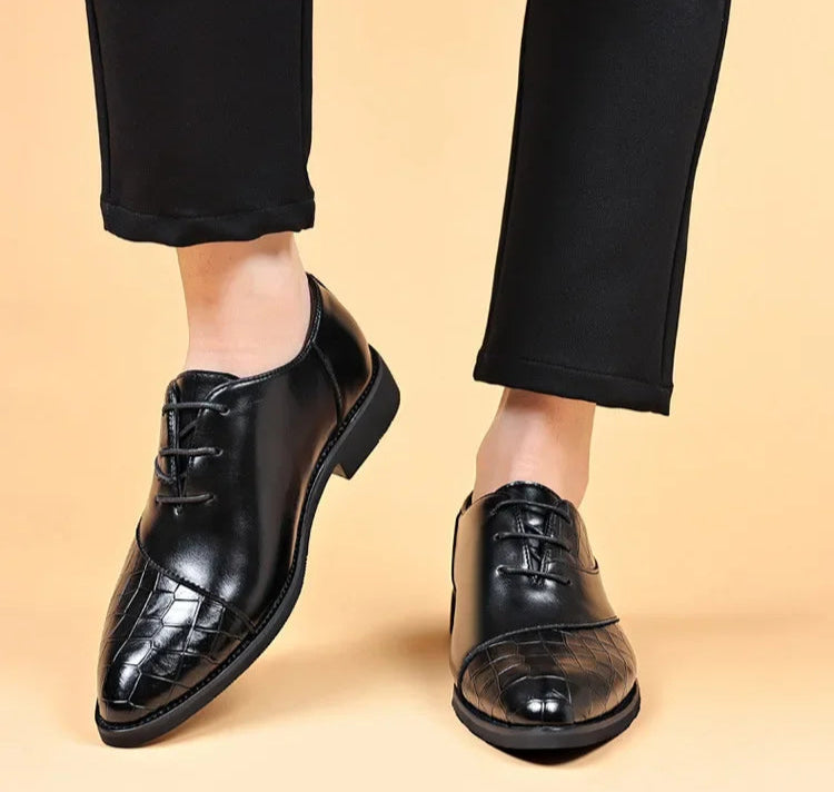 Pelle - Men's Embossed Shoes