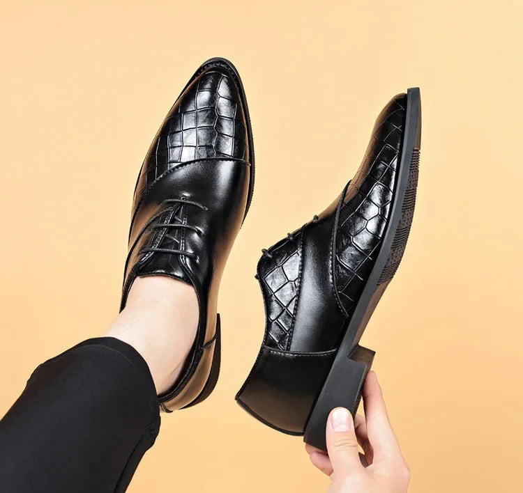 Pelle - Men's Embossed Shoes